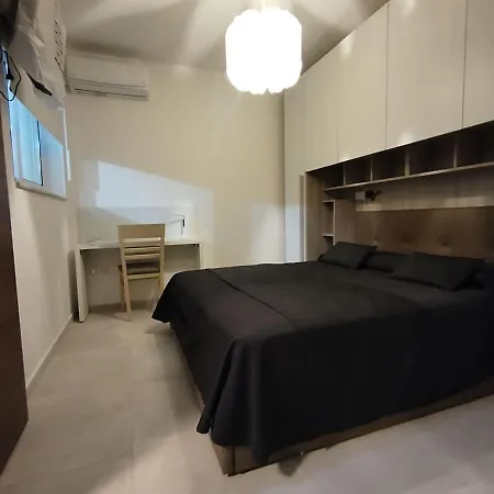 4 -en-suite - Valletta Short Distance In A Shared Apartment *