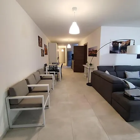 4 -en-suite - Valletta Short Distance In A Shared Apartment